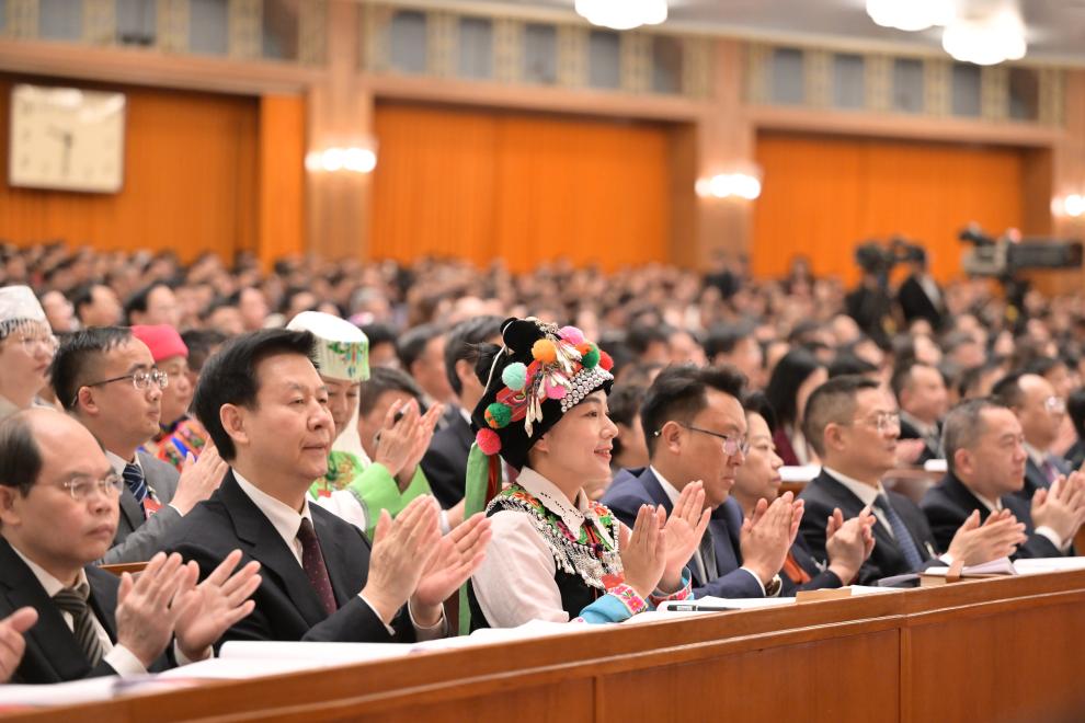 3月8日，十四屆全國人大二次會議在北京人民大會堂舉行第二次全體會議。新華社記者 謝環馳 攝