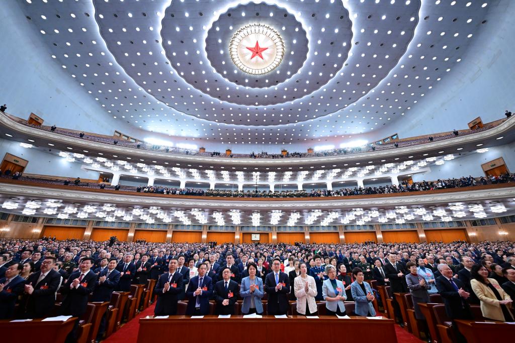 3月10日，中國人民政治協商會議第十四屆全國委員會第二次會議在北京人民大會堂舉行閉幕會。新華社記者 翟健嵐 攝